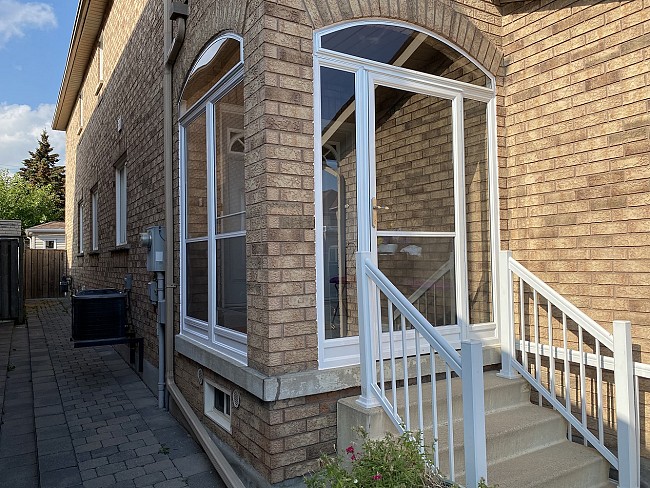 Aluminum Porch Enclosures Toronto