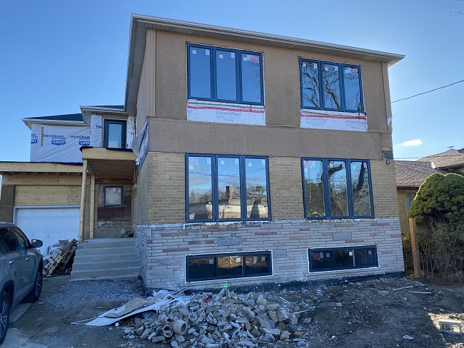 Choosing the Best Replacement Windows of 2025