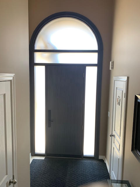 fiberglass-doors-installation-toronto-stained-lights