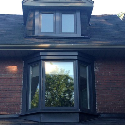 Bay Windows image
