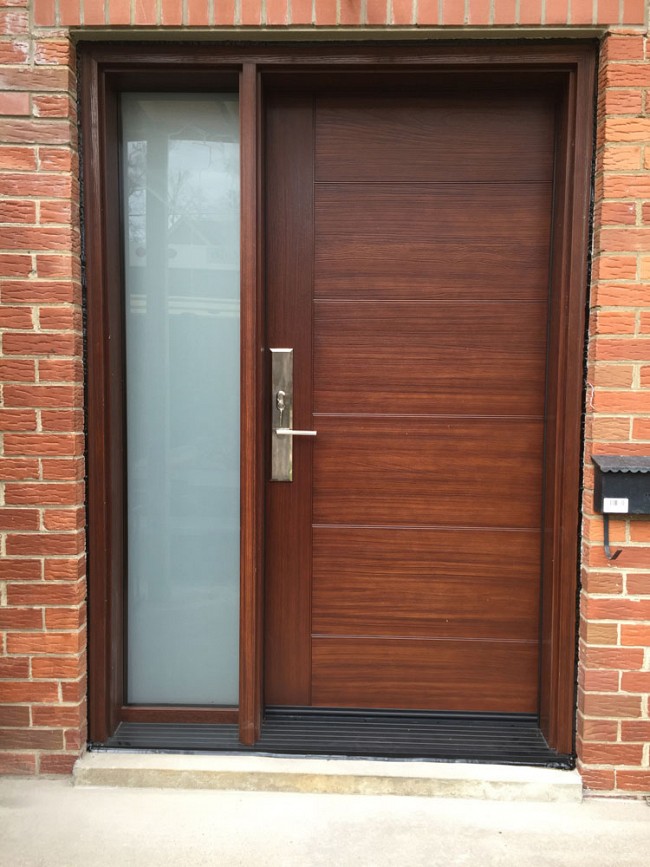 fiberglass-doors-installation-toronto-menni