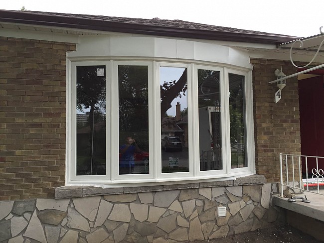 vinyl-windows-replacement-toronto-bow-window-companies
