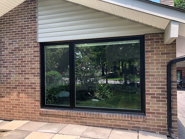 vinyl-windows-replacement-toronto-offset-giant