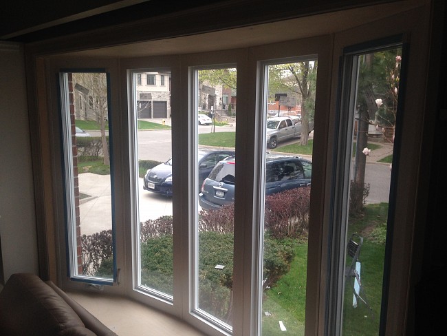 vinyl-windows-replacement-toronto-bow-window