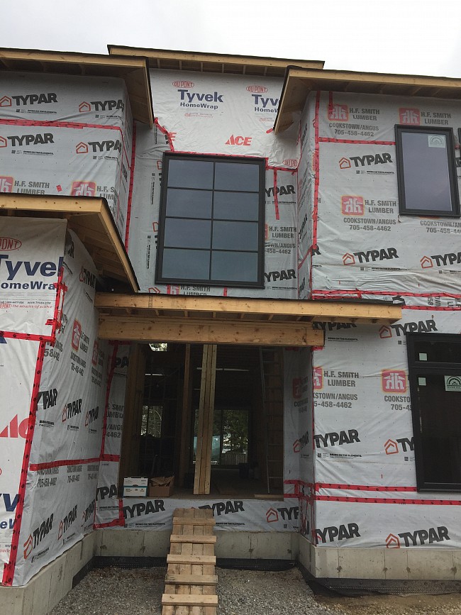 vinyl-windows-replacement-toronto-newhome-build