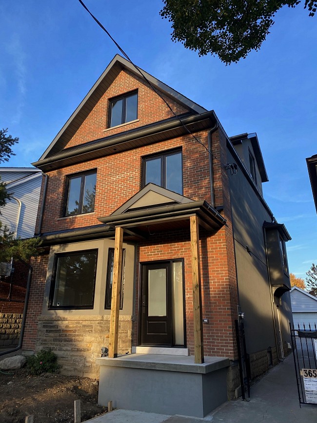 replacement vinyl-windows-replacement-toronto-traditionalhome