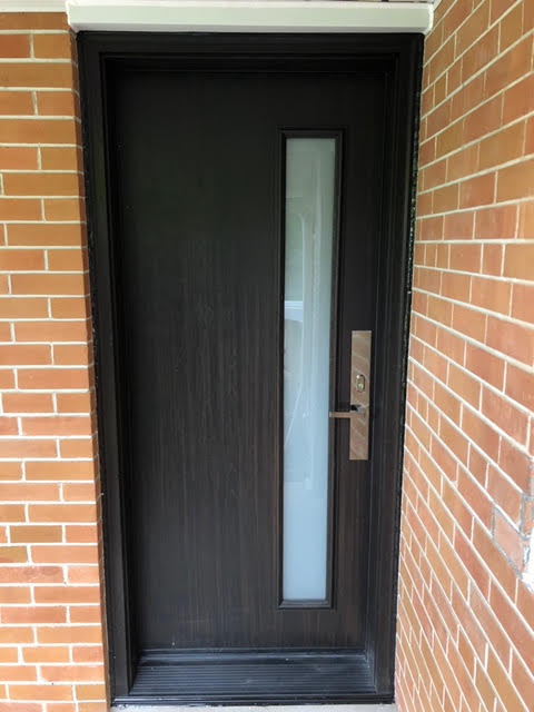 fiberglass-doors-installation-toronto-looks-like-steel