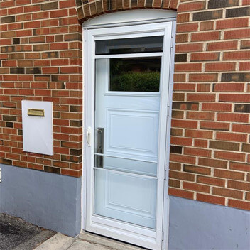 side apartment storm door