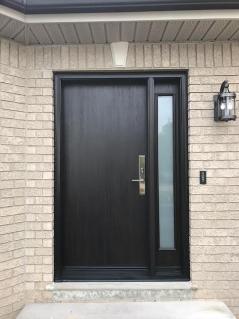 fiberglass-doors-installation-toronto-privacy-sidelight-2